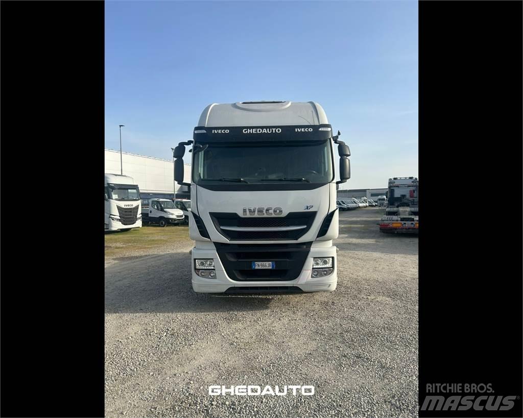 Iveco AS440S48 Camion Fourgon