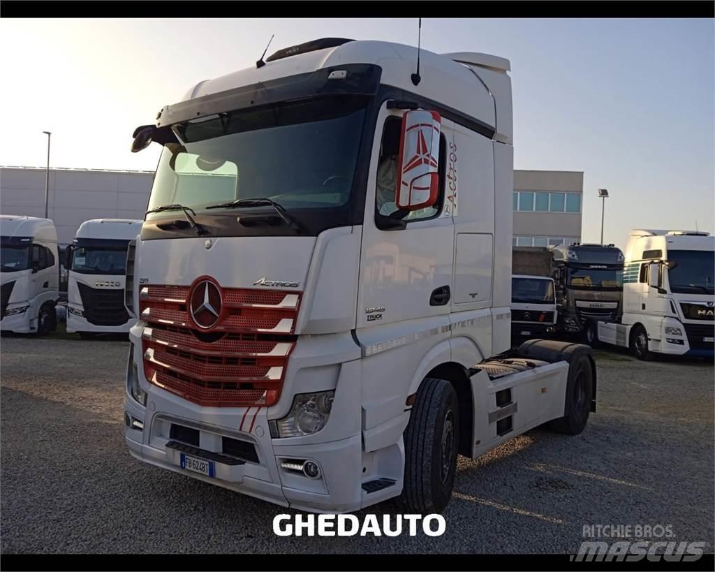 Mercedes-Benz ACTROS Camion Fourgon