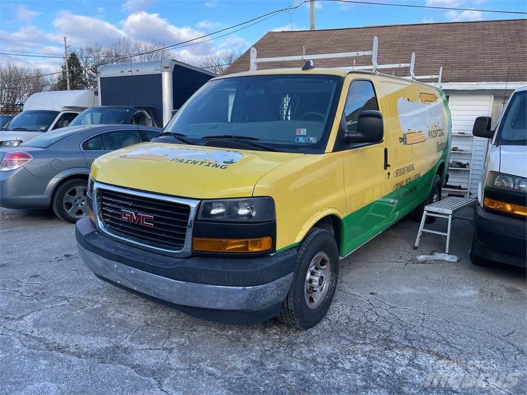 GMC Savana Utilitaire
