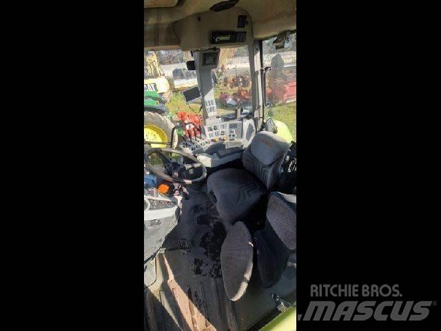 CLAAS AXION 840 Tracteur