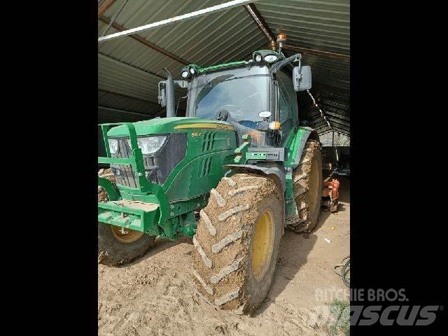 John Deere 6110R Tracteur