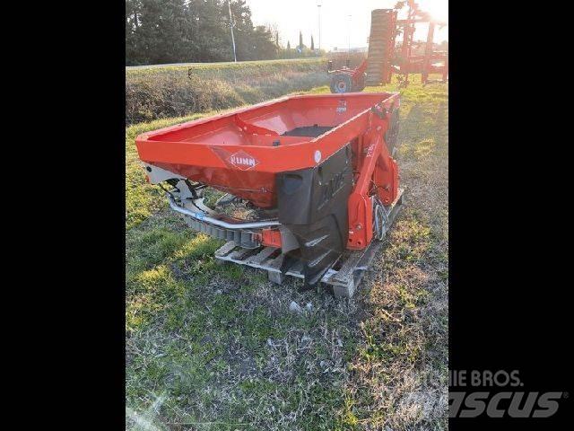 Kuhn AXIS 20.1W Semoir à engrais
