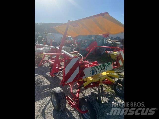 Pöttinger 611 A Rateau faneur