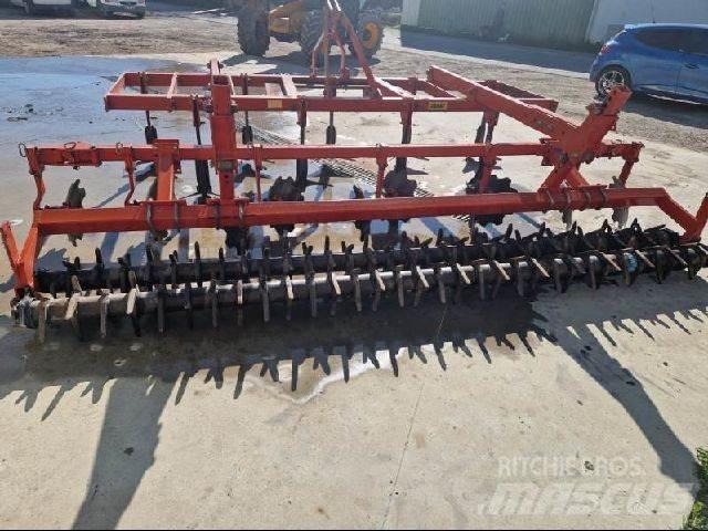 Rau PM 2 P 4 M Déchaumeur, cultivateur