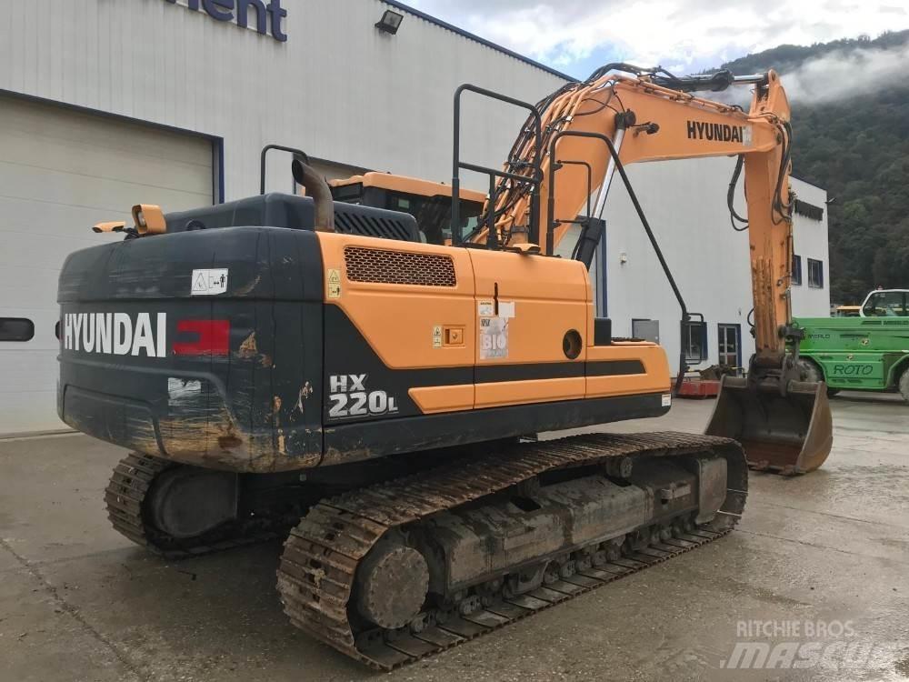 Hyundai HX220L Pelle sur chenilles