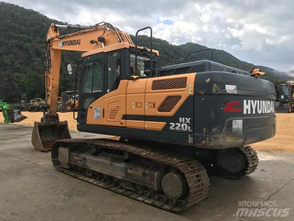Hyundai HX220L Pelle sur chenilles