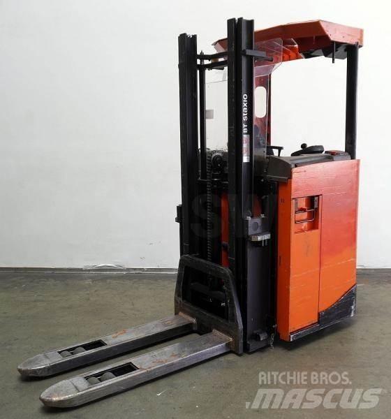 BT SRE135 Gerbeurs Automoteurs