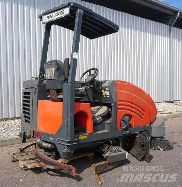 Hako 1800 LPG Balayeuses combinées