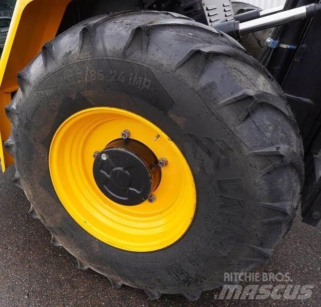 JCB 940-4 Chariot tout terrain
