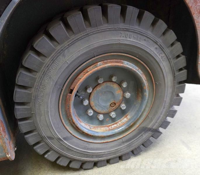 Linde W 20 127 Chariot remorqueur