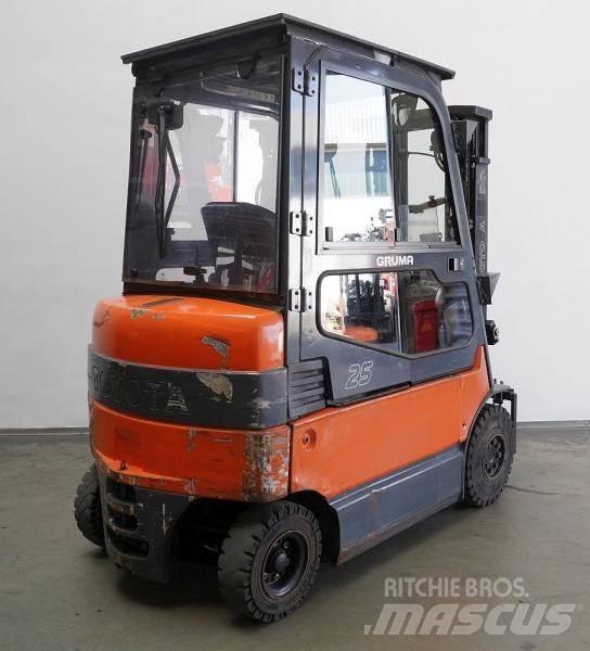 Toyota 7FBMF25 Autres Chariots élévateurs