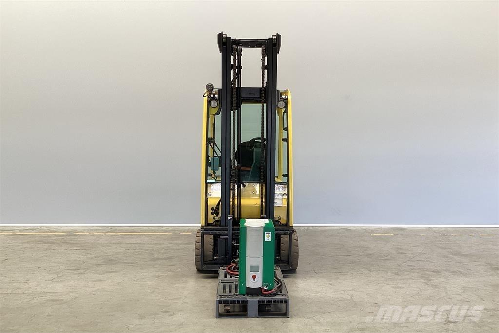 Hyster J2.0XN Chariots élévateurs électriques