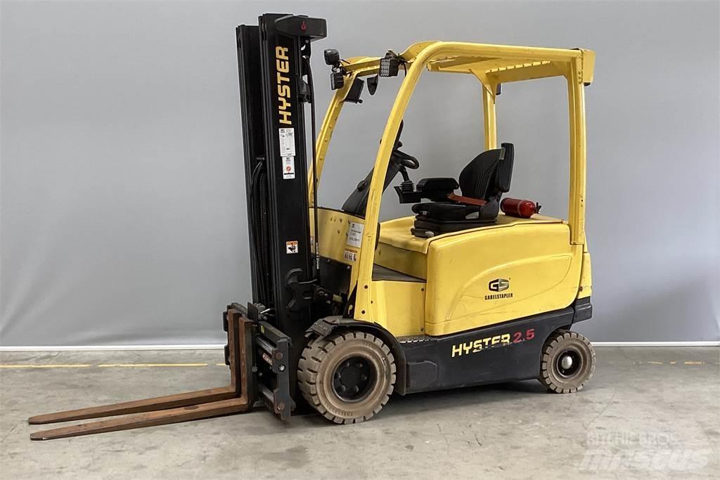 Hyster J2.5XN Chariots élévateurs électriques