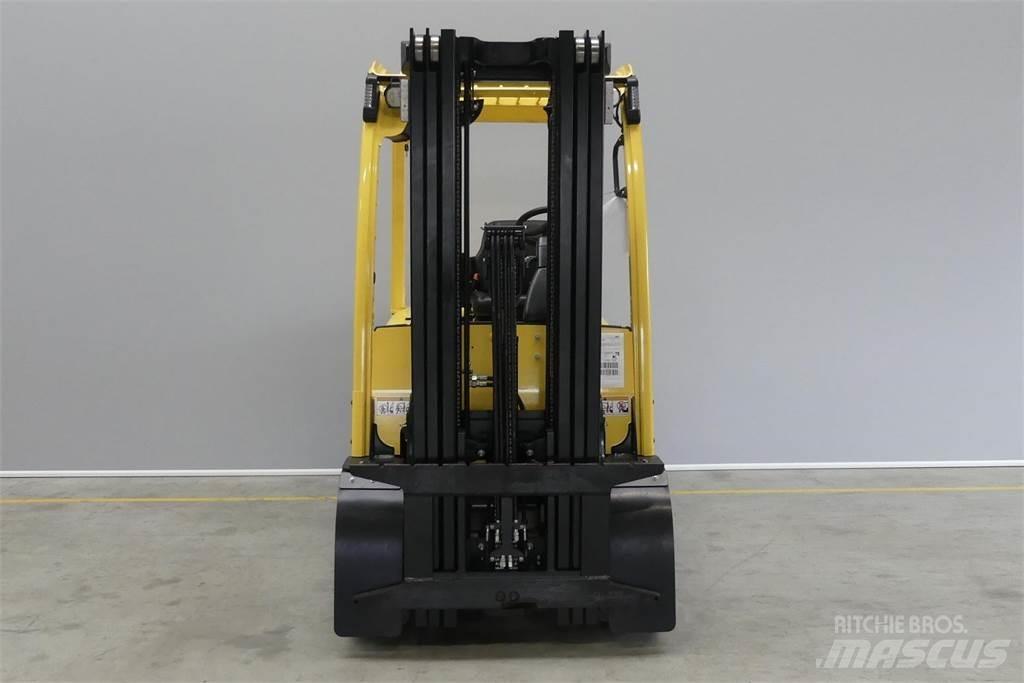 Hyster J3.50XN Chariots élévateurs électriques
