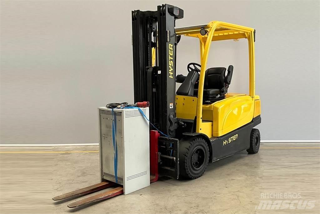 Hyster J3.5XN Chariots élévateurs électriques