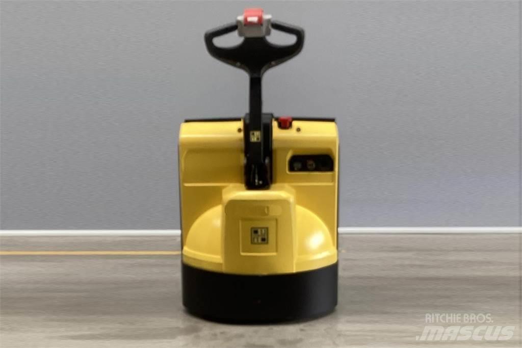 Hyster P1.6 Gerbeur accompagnant