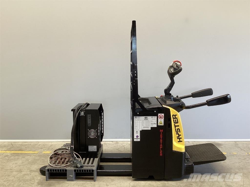 Hyster P2.0S Gerbeur accompagnant