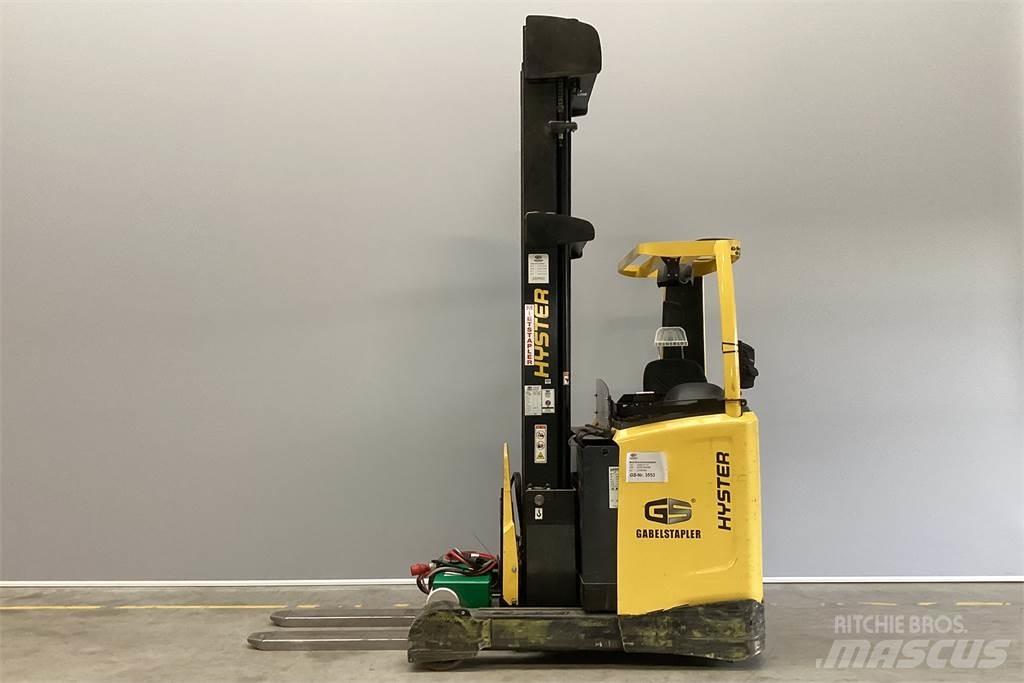 Hyster R1.6 Chariot à mât rétractable