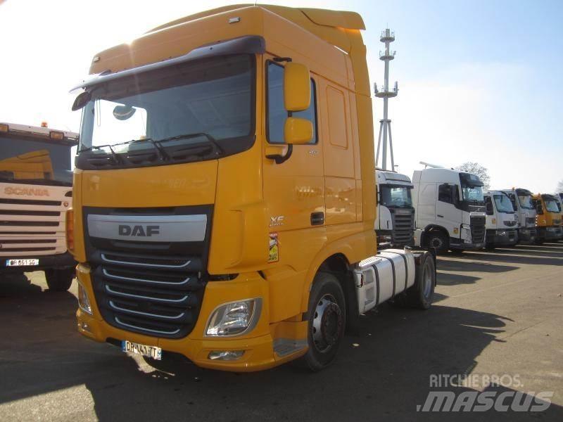 DAF XF105 460 Tracteur routier