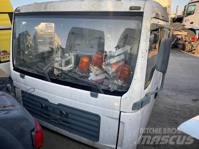 MAN TGA Cabines