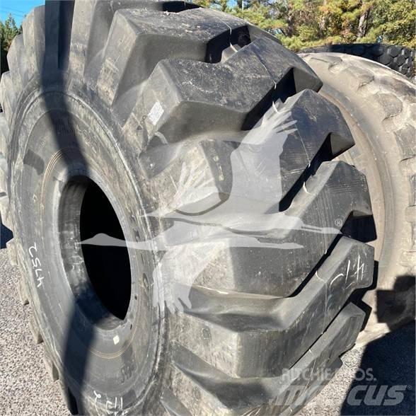 BKT 29.5X25 Pneus, roues et jantes