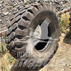  CAMSO 20.5X25 Pneus, roues et jantes