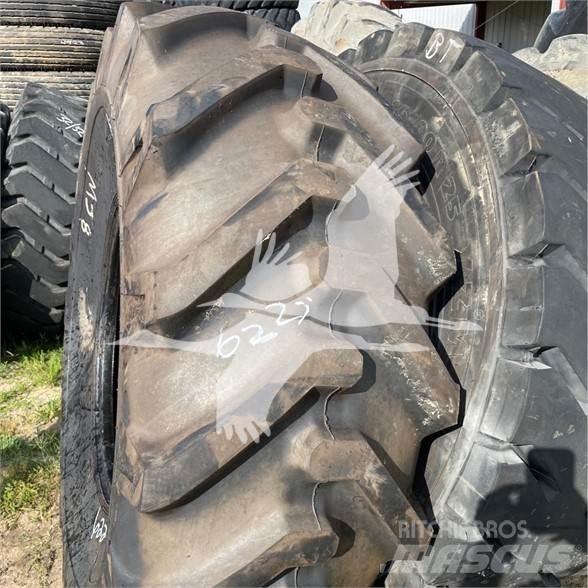 Hamm 23.1X26 Pneus, roues et jantes