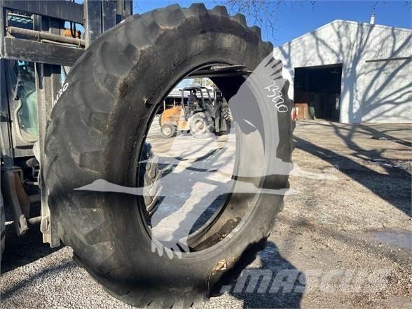 Titan 18.4R46 Construction - Autres