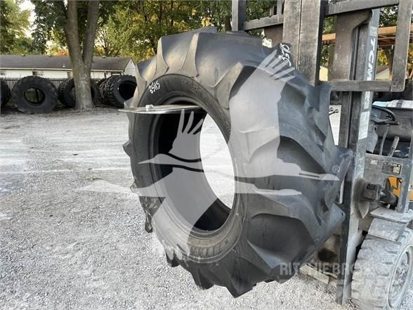 Titan 18.4X26 Pneus, roues et jantes