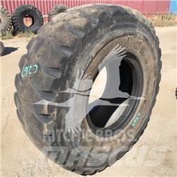 Titan 20.5R25 Pneus, roues et jantes