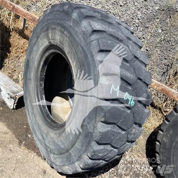 Titan 20.5R25 Pneus, roues et jantes