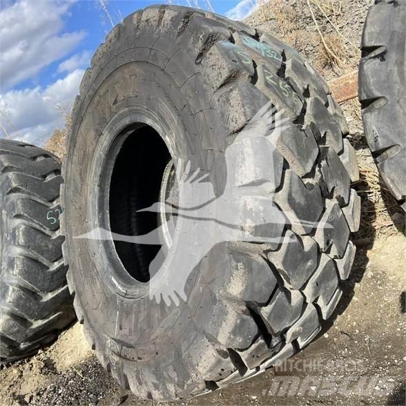 Titan 20.5R25 Pneus, roues et jantes