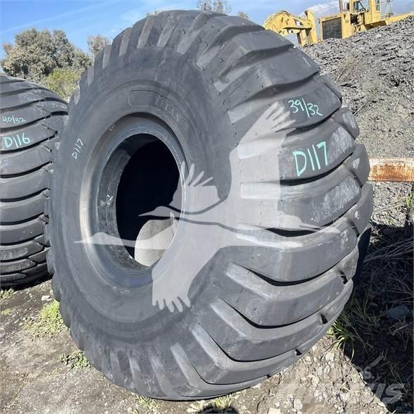 Titan 29.5x25 Pneus, roues et jantes