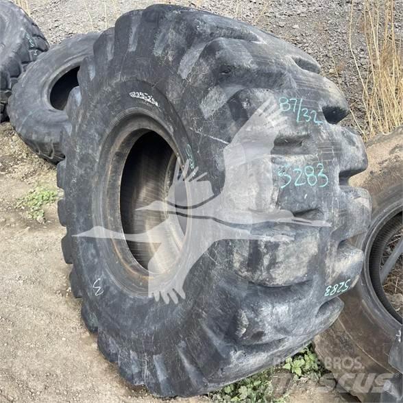 Toyo 23.5x25 Pneus, roues et jantes