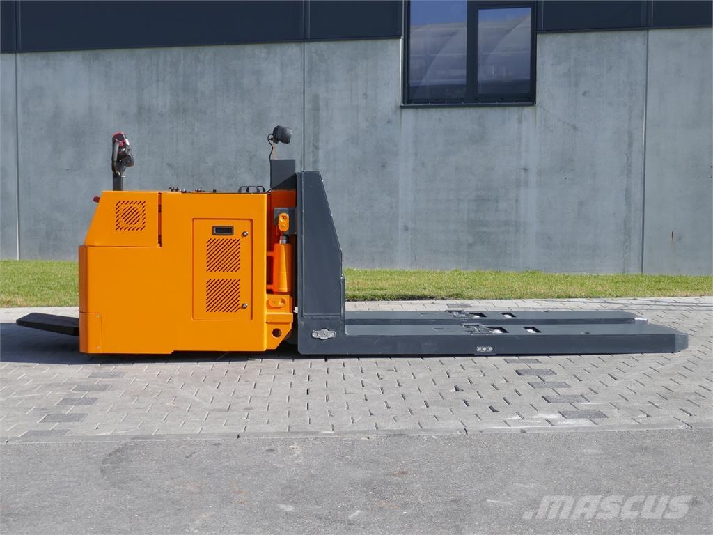 Baka EGU-200 SO Gerbeur accompagnant