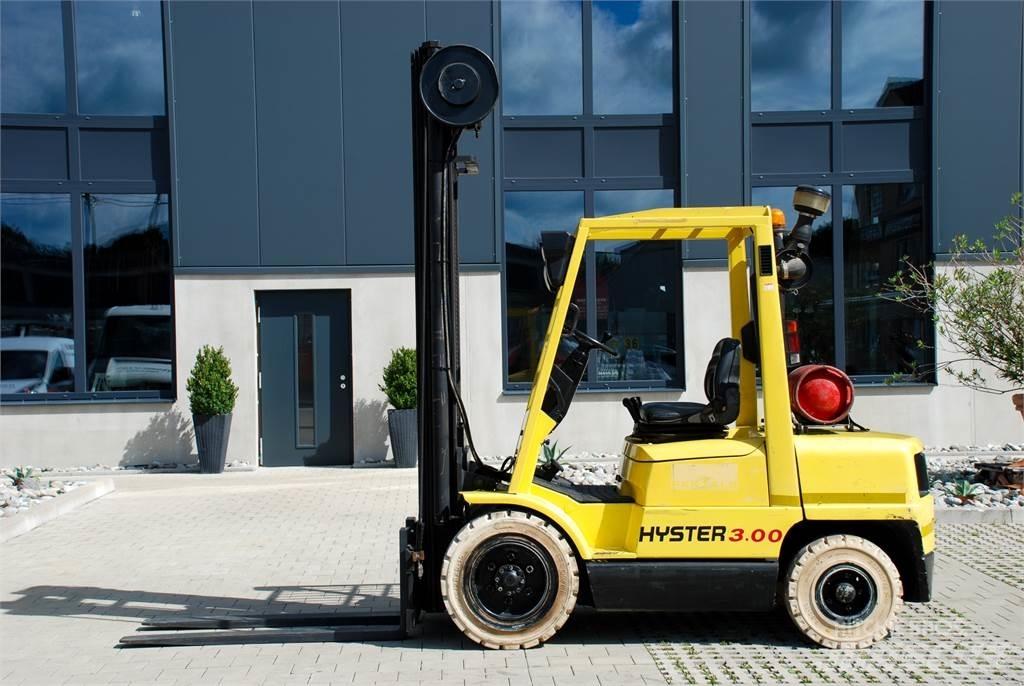 Hyster H 3-00XM Chariots GPL