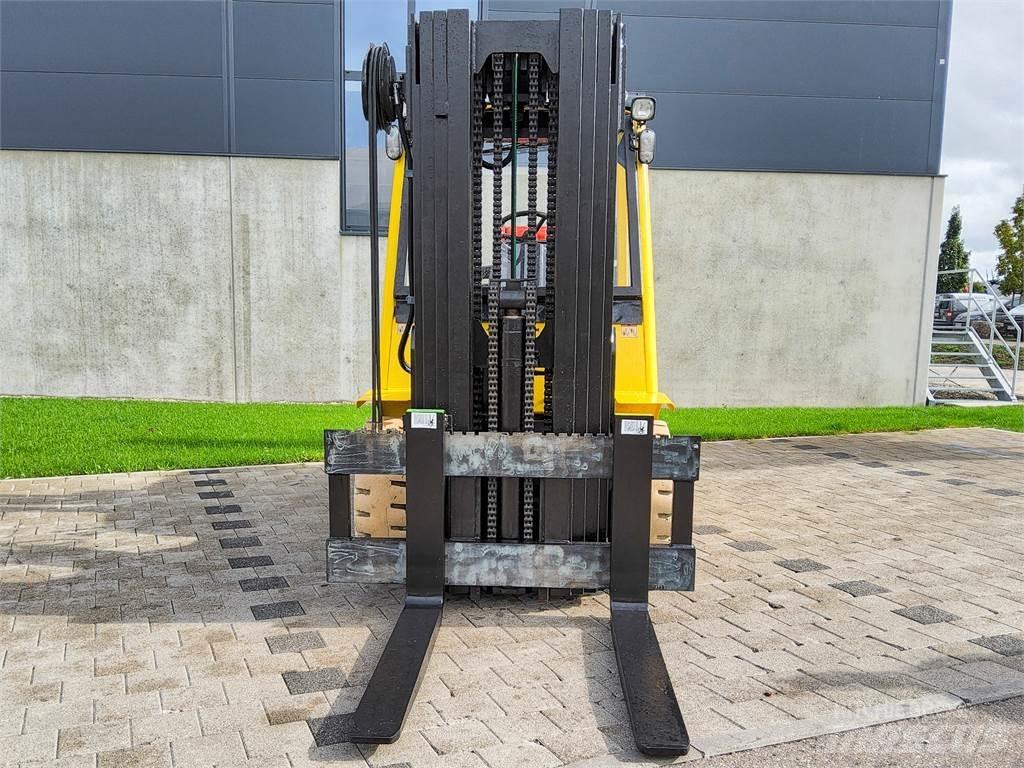 Hyster H 5.50 XM Chariots GPL