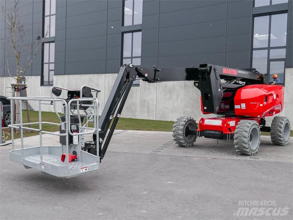 Manitou 200 ATJE Nacelles articulées