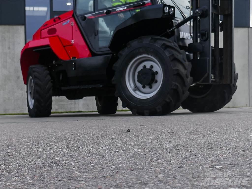 Manitou M 30-4 Chariot tout terrain