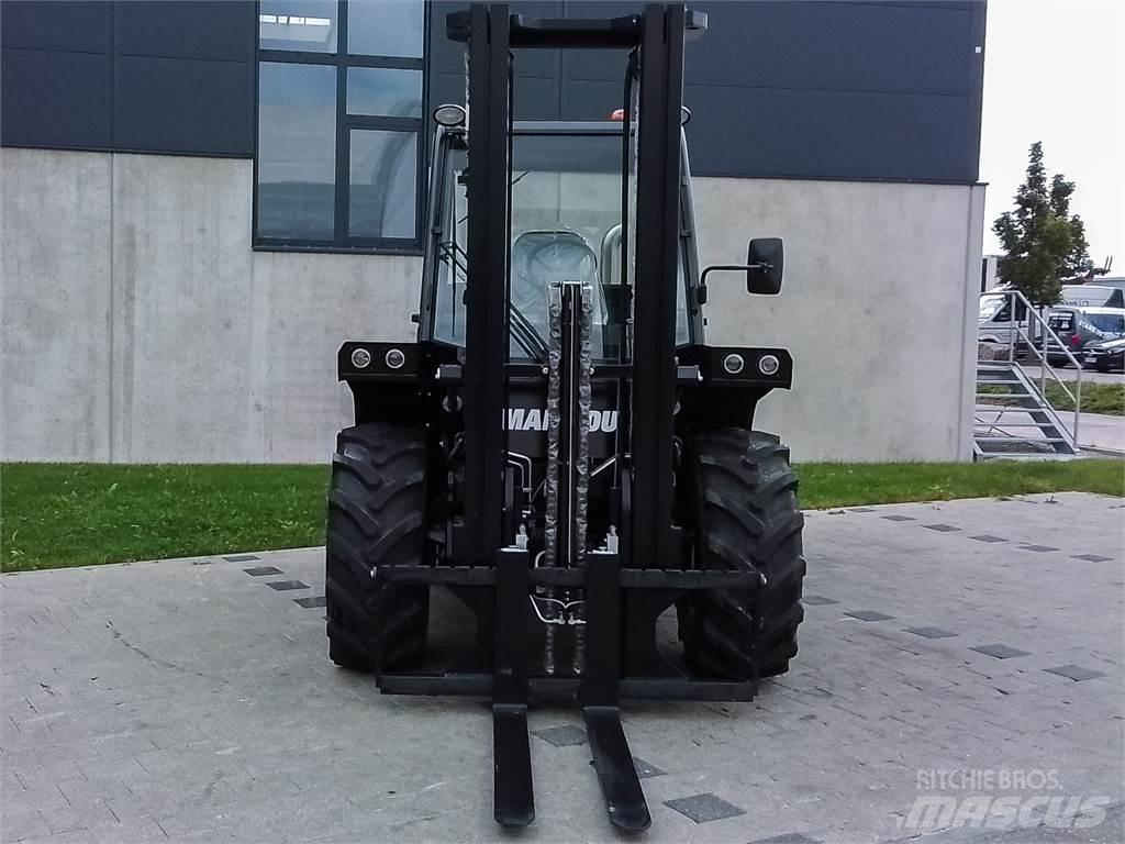 Manitou M 30-4 Chariot tout terrain