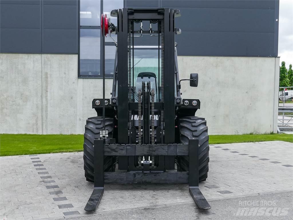 Manitou M 50-4 Chariot tout terrain