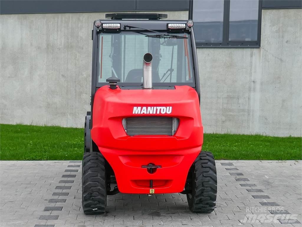 Manitou MC 25-4 Chariot tout terrain