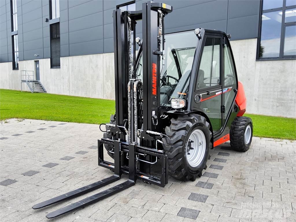 Manitou MC 25-4 Chariot tout terrain