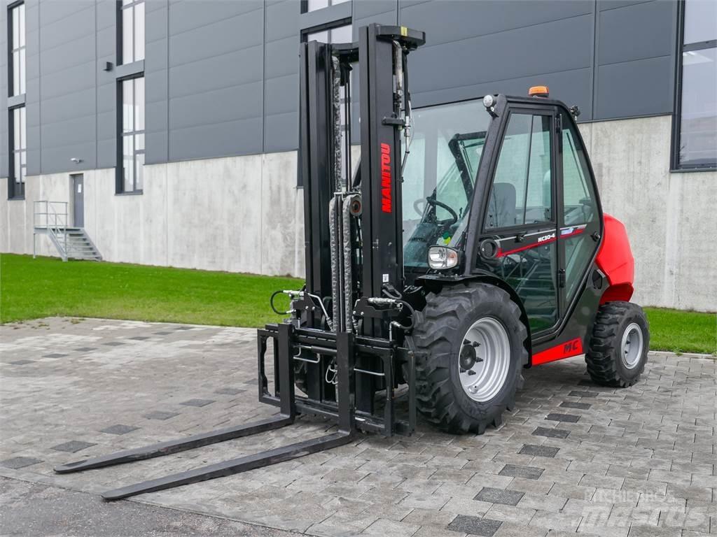 Manitou MC 30-4 Chariot tout terrain