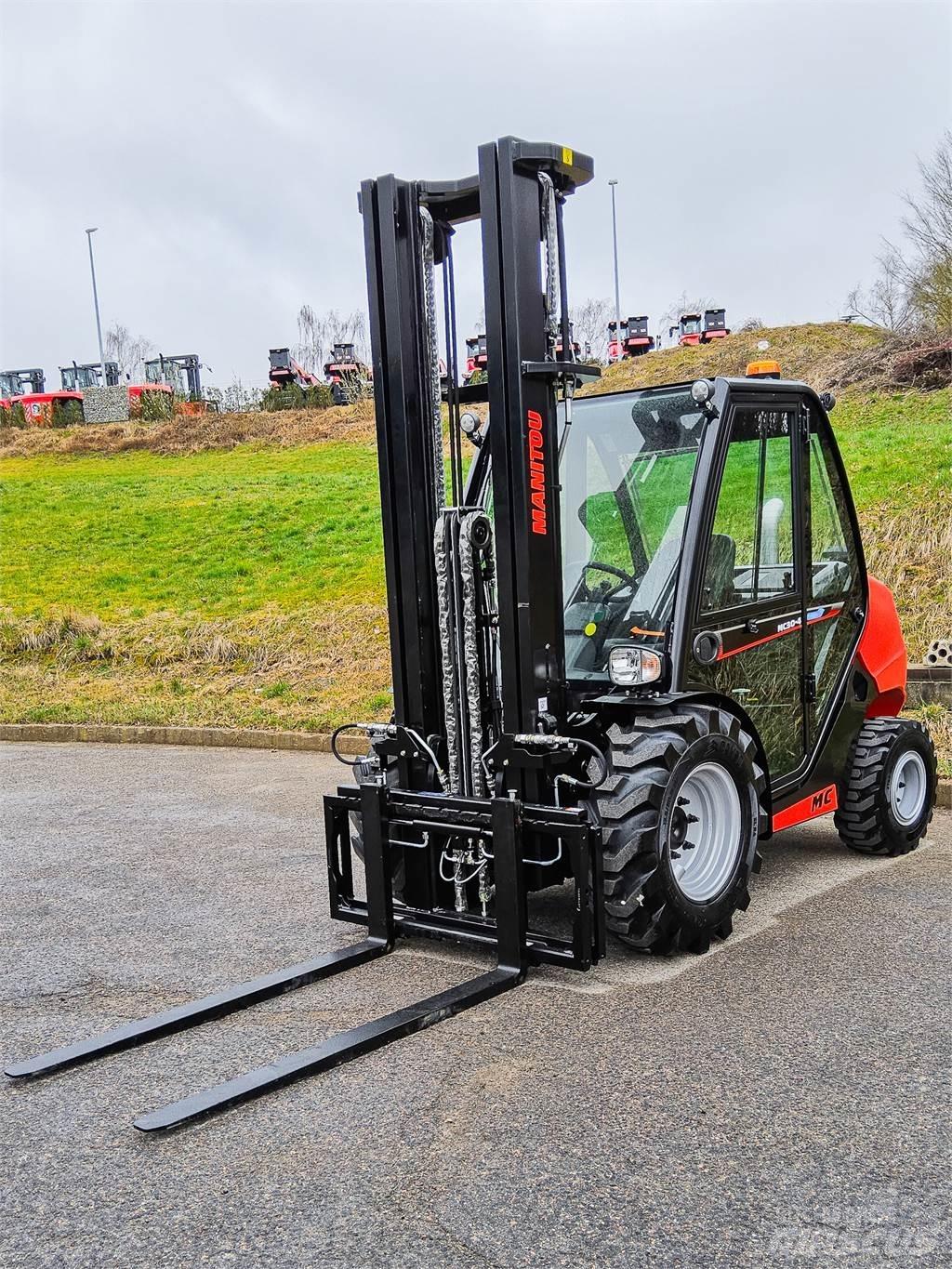 Manitou MC 30-4 Chariot tout terrain