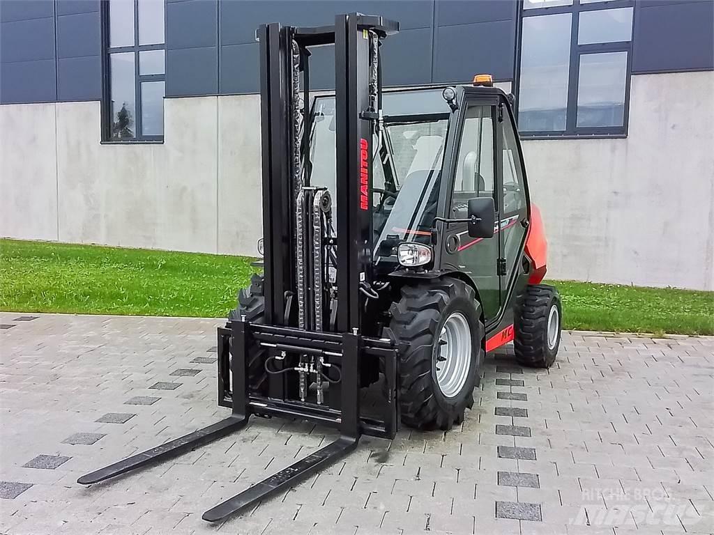 Manitou MC 30-4 Chariot tout terrain