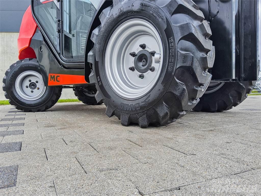 Manitou MC 30-4 Chariot tout terrain