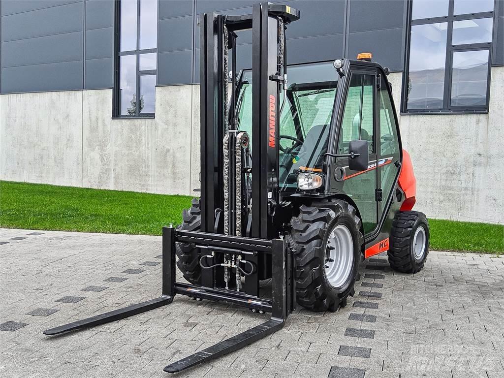 Manitou MC 30-4 Chariot tout terrain