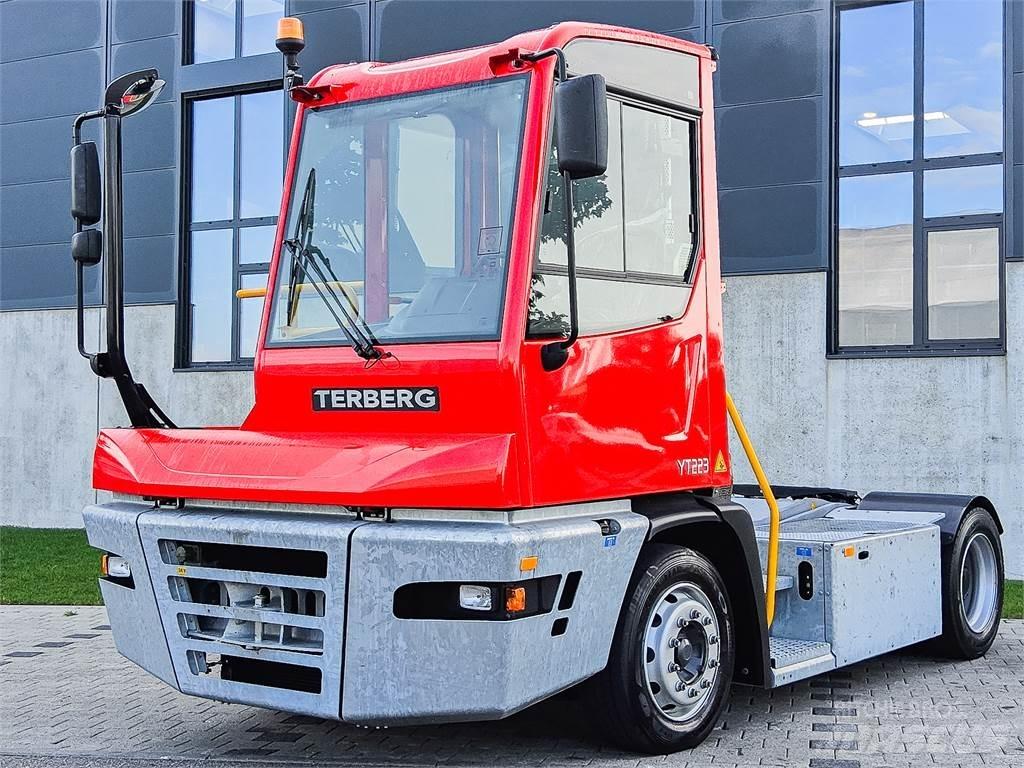 Terberg YT 223 Tracteur de manœuvre