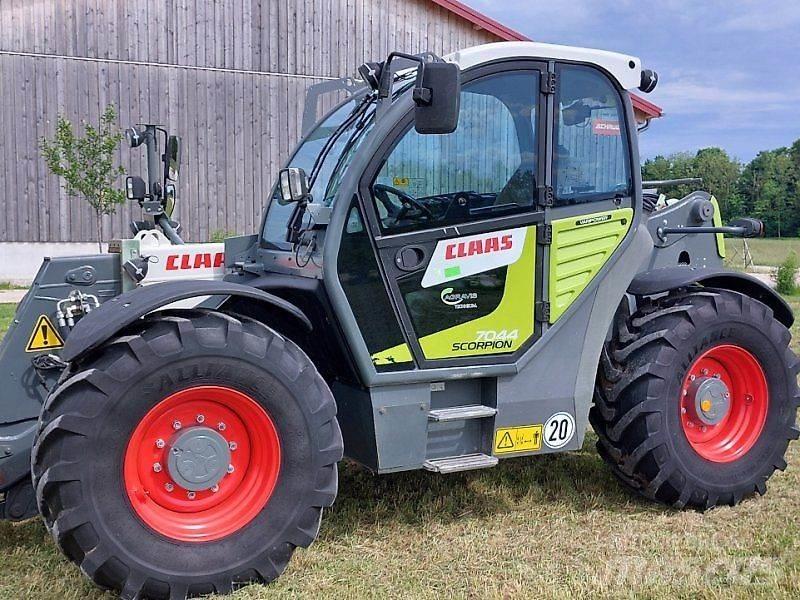 CLAAS Scorpion 7044 Chariot télescopique